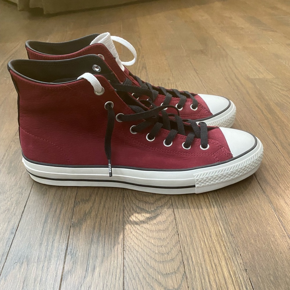 CONVERSE CTAS PRO HI SHOES